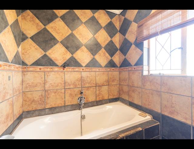 4 BEDROOM HOUSE FOR SALE IN THREE RIVERS